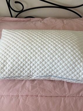 shredded memory foam bed pillow standard size